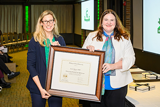 Jennifer Johnson Receiving The Distinguished Professor Award